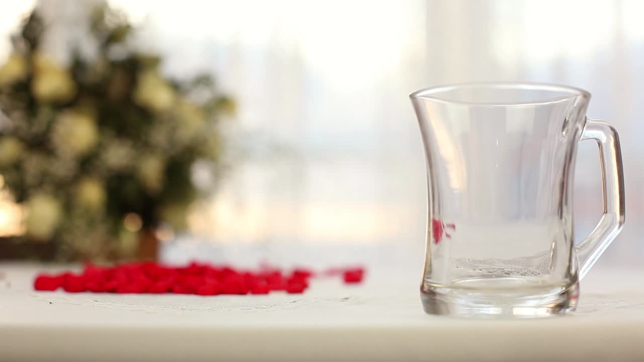 빛 에 과일 차 를 만드는 것