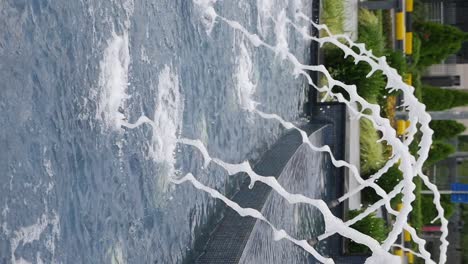 modern fountain water splashes