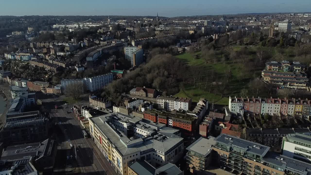 Ripresa aerea del centro di Bristol e dei Dock, Regno Unito