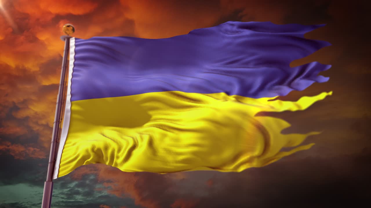 Panoramica di una bandiera ucraina strappata che sventola