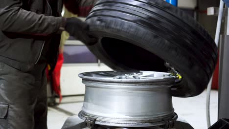 changing a car tire