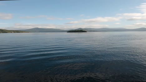 Blick-Von-Einem-Boot-Auf-Den-Malborough-Sound