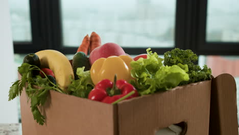 delivery box with vegetables