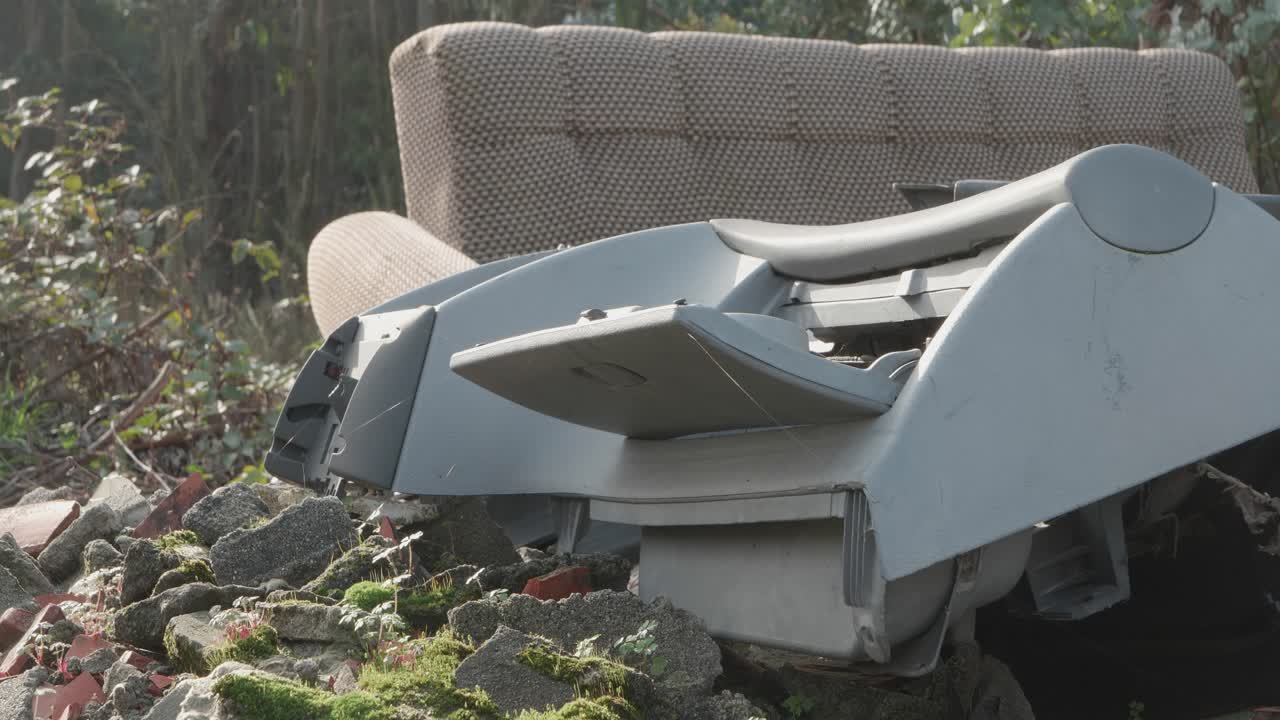 쓰레기로 오염된 환경