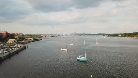 Perth-Amboy-NJ-Waterway,-Boats-and-Places