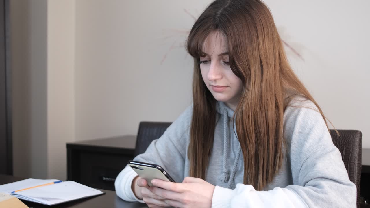 pasar tiempo con el teléfono