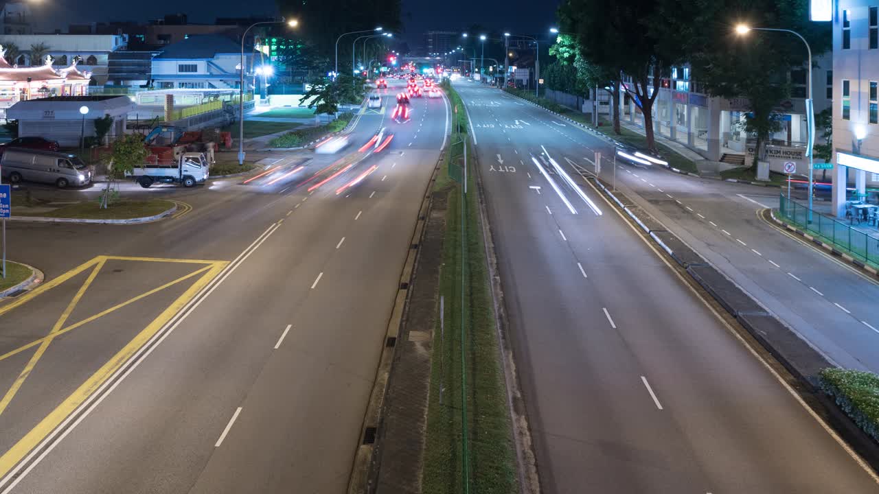 Traffic Time Lapse at Night(Zoom Out), Singapore. 4K