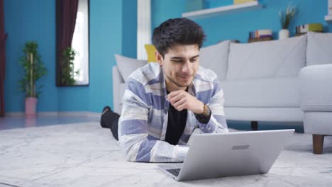 Young-man-in-love-talking-with-his-girlfriend-is-very-happy.