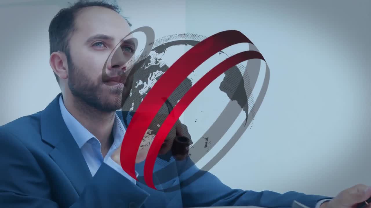 animación del globo y procesamiento de datos sobre la escritura del hombre de negocios caucásico.