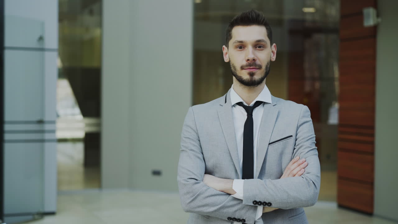 retrato de un hombre de negocios en la oficina
