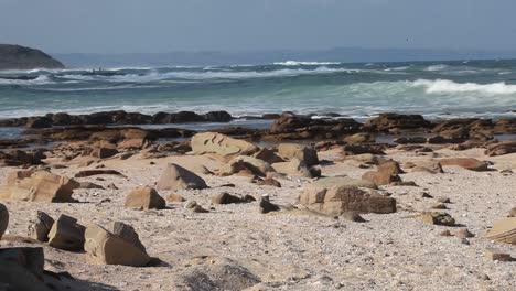 Eine-Pfanne-Am-Glen-Gariff-Beach-Im-Osten-Londons,-Südafrika