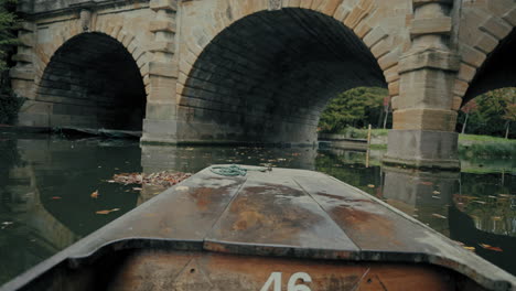 POV:-punt-floats-down-the-River-Cherwell-in-Oxford