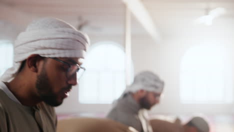muslim men praying in mosque