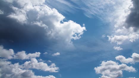 nubes en bucle de 4k