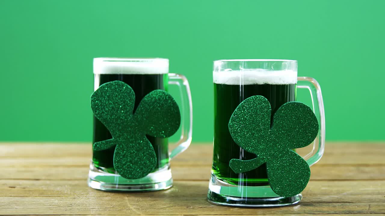 Beer pints with big shamrocks magnets for st patricks