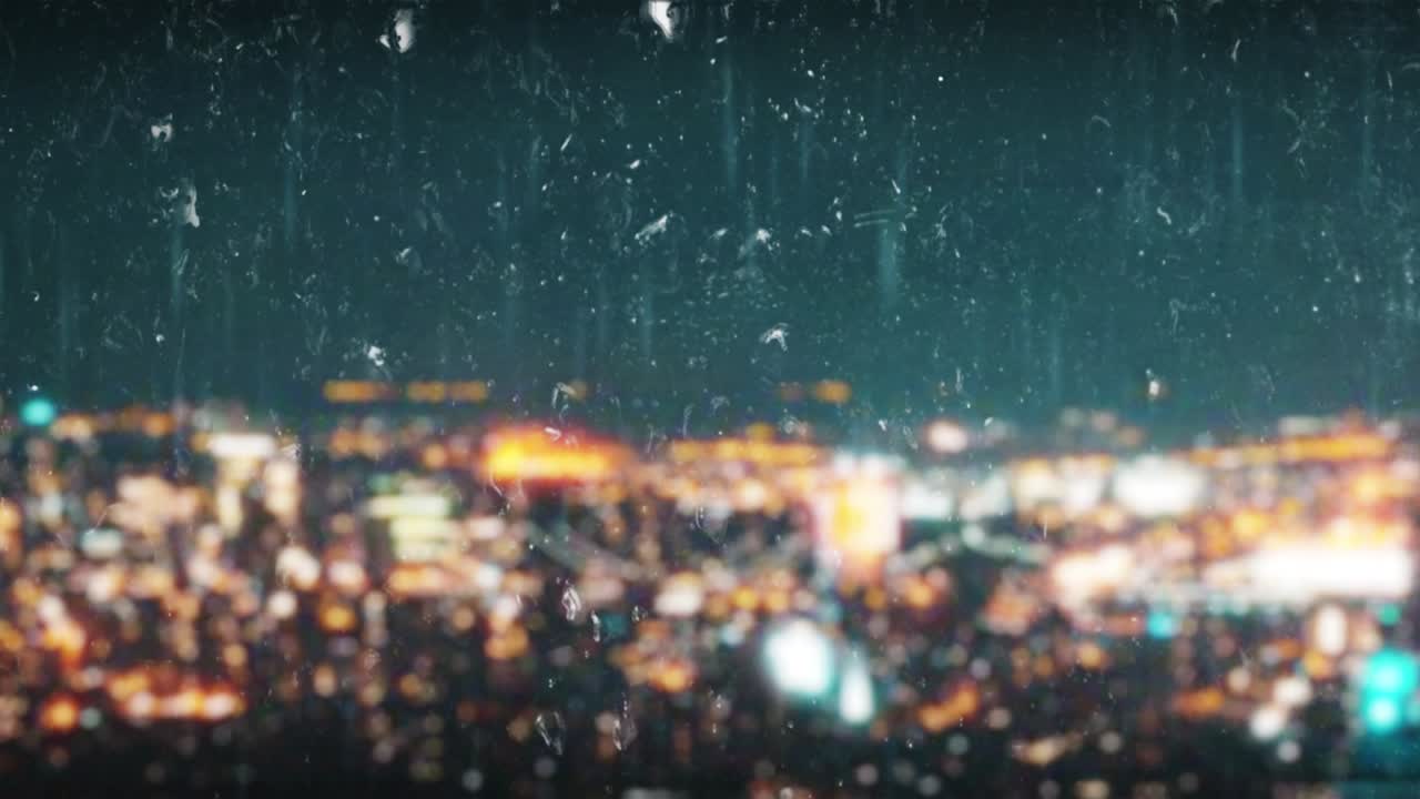 도시 중심의 아름다운 공중 풍경, 도시 중심의 초고층 건물과 밤에 박이는 도시 불빛, 유리 위에 흘러내리는 비방울, 콘셉트: 비주얼 루프, 휴식, 인프라