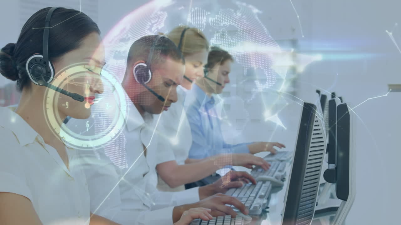 animación del procesamiento de datos sobre diversas personas de negocios que usan auriculares telefónicos