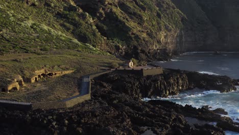 Parque-Natural-En-Tenerife-Mar-Junto-Al-Océano