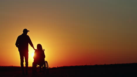apoyo al atardecer