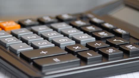 keys and display of the calculator