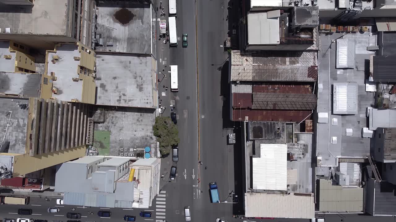 베네수엘라 카라카스 시내에 위치한 바랄트 애비뉴의 4k 공중 촬영