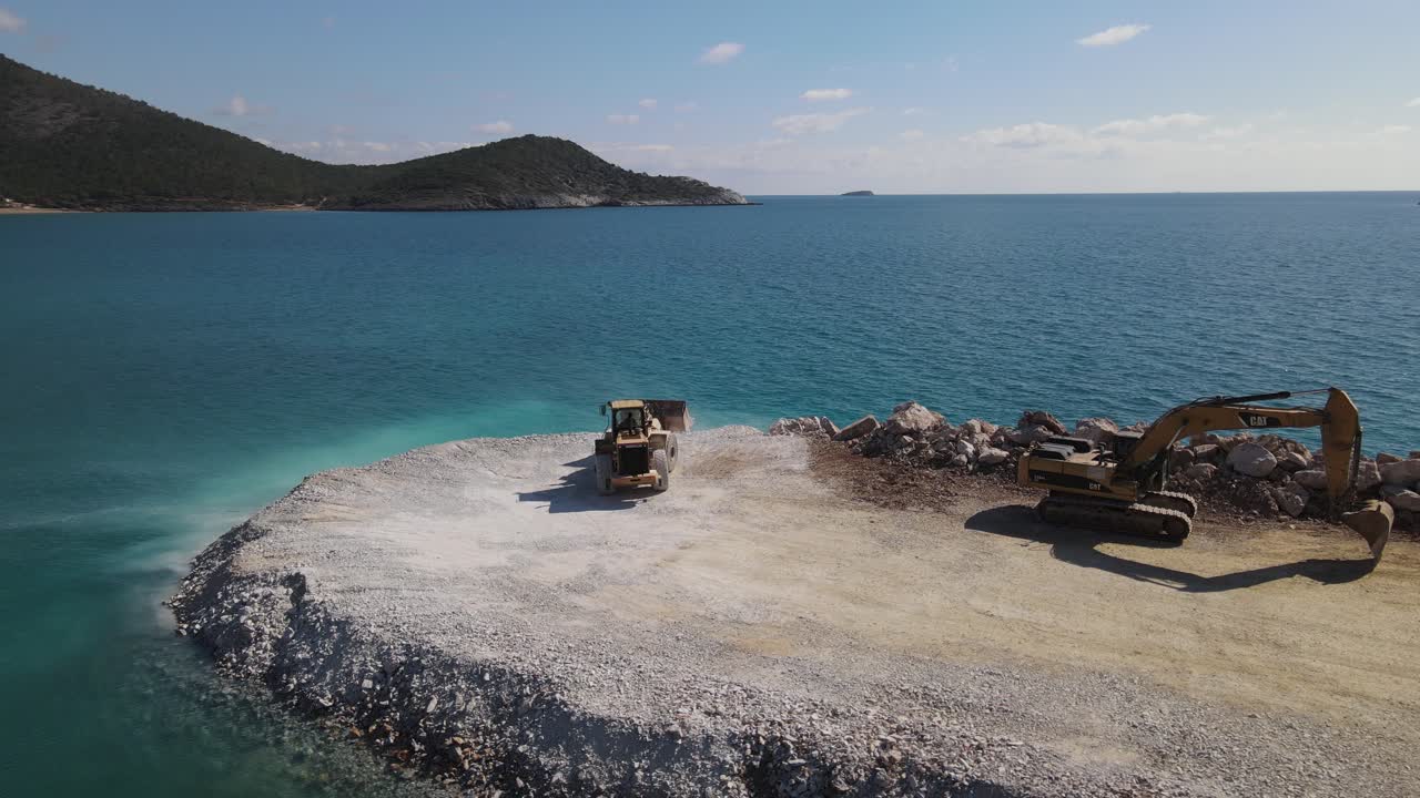 마리나 건설 공사