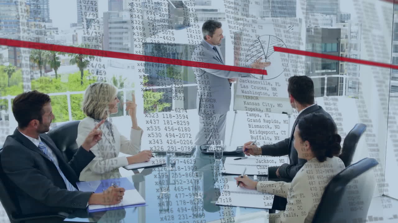 사무실에서 다양한 사업가들에 대한 금융 데이터 처리의 활성화