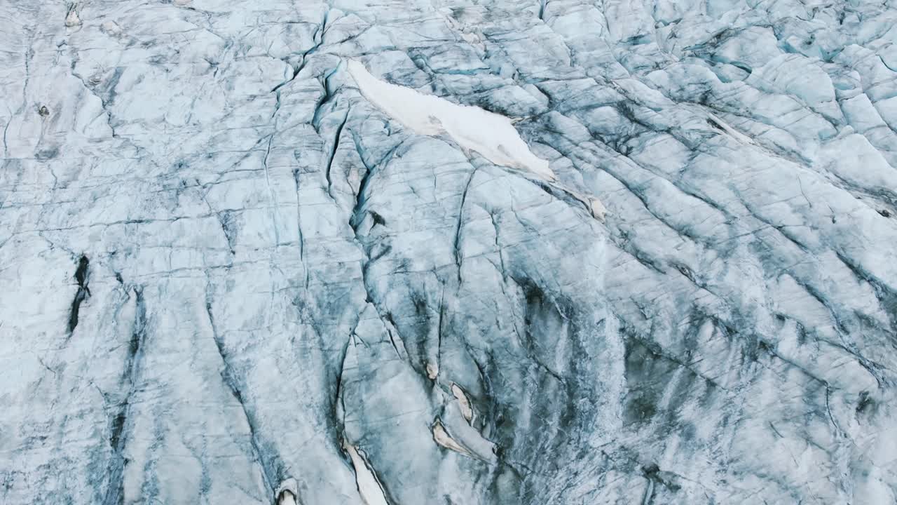 이탈리아의 발말렌코 빙하의 펠라리아의 질감 표면