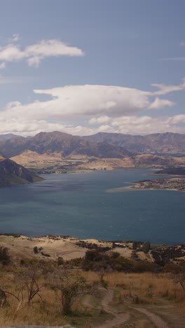 majestic lake and mountain scenery in new zealand