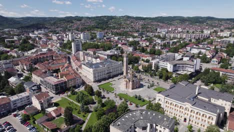 Hermosa-Plaza-Religiosa-Con-Catedral-Ortodoxa-En-La-Ciudad-Balcánica-De-Banja-Luka