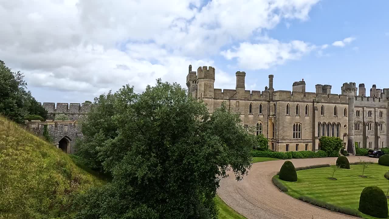 Vue panoramique des jardins du château d'Arundel