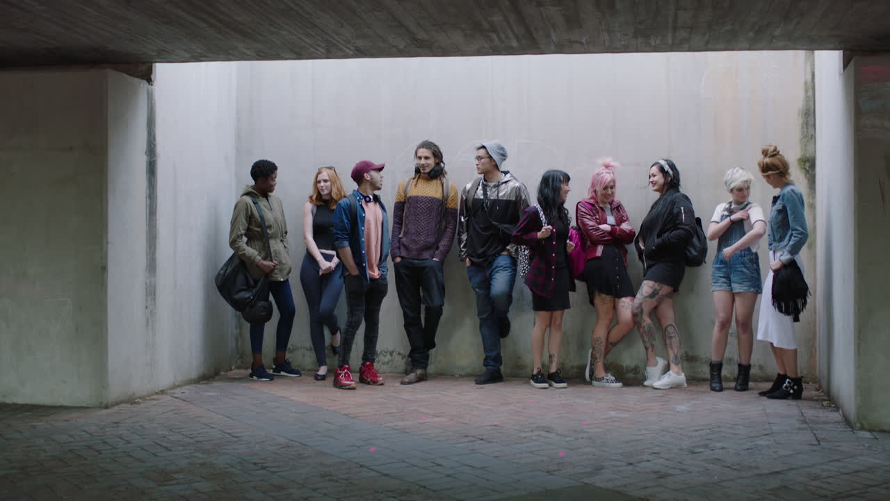 사회화 하는 다민족 친구 들 의 초상화