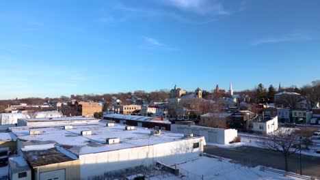 Aerial-view-with-a-horizontal-pan-of-the-north-western-side-of-Lemont,-a-small-urban-town-in-Illinois-USA