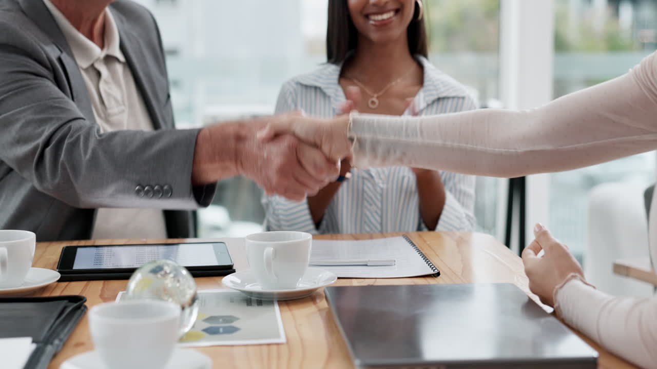 Business people, handshake