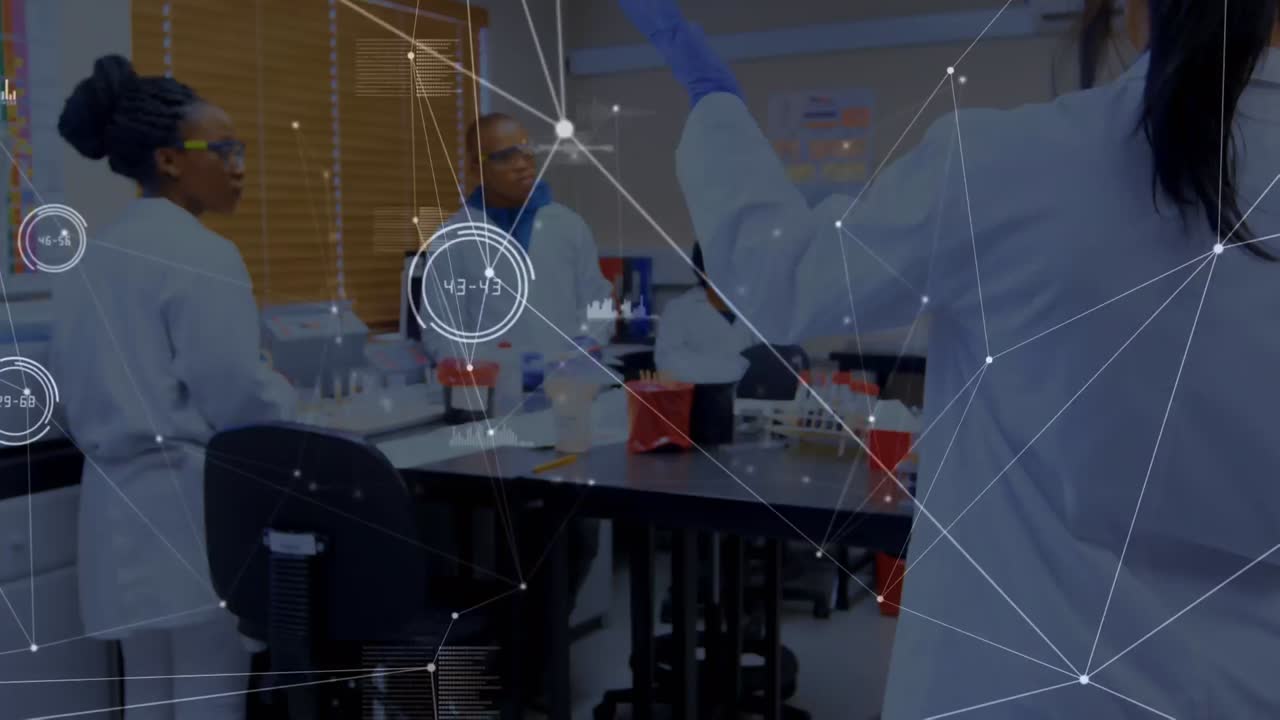 animación de la red de conexiones entre diversos científicos que hablan en el laboratorio