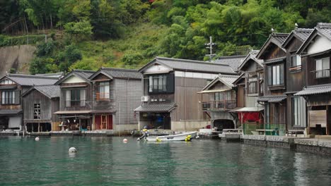 casas barco del norte de kyoto, japón