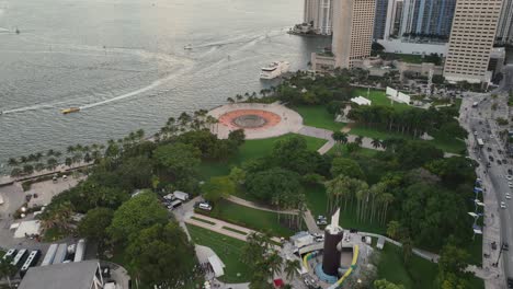 Aerial-view-of-downtown-Miami-at-sunset