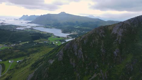 Aerial-shot-of-the-mountains-around-lake-Justadvatnet-in-Lofoten,-Norway