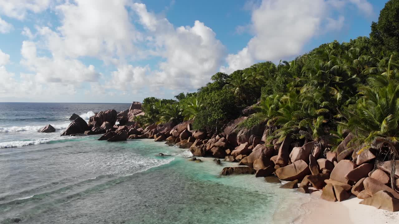 donde la tierra se encuentra con el mar