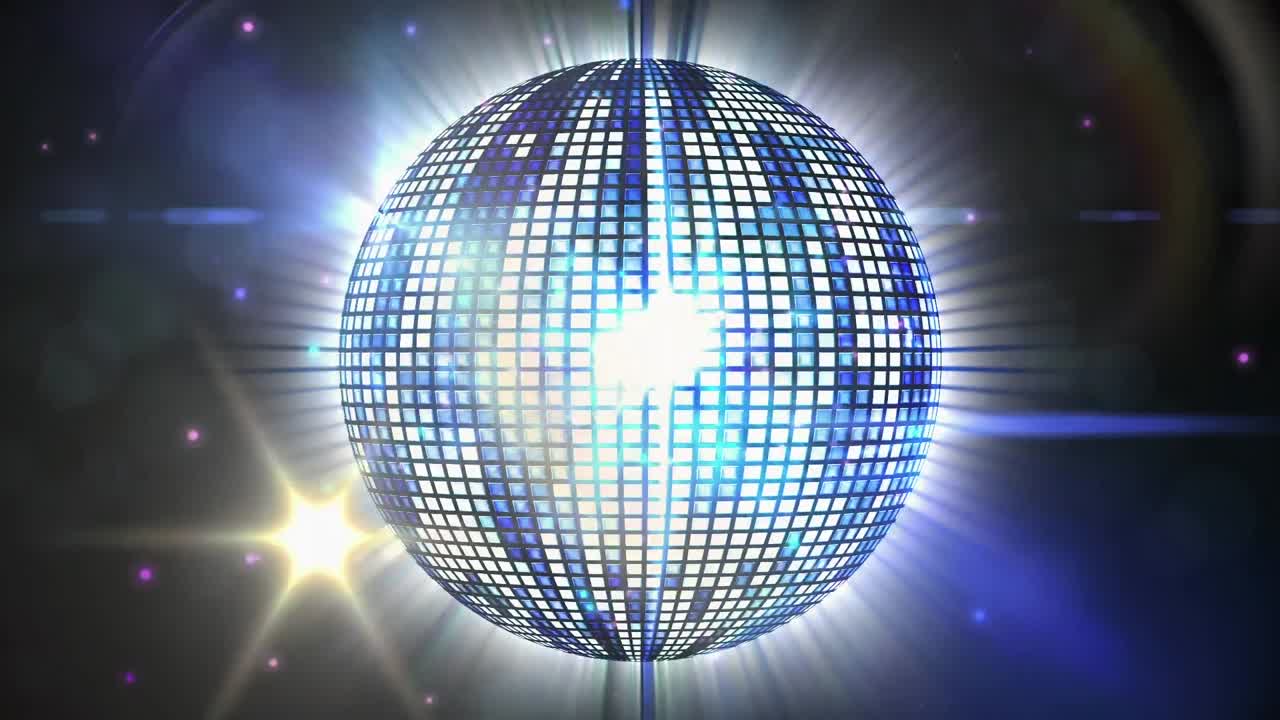 Animazione di una palla da discoteca rotante a specchi su sfondo nero