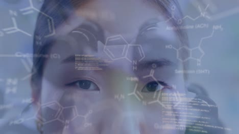 병원에서 아시아 여성 의사에 대한 의료 데이터 처리 애니메이션