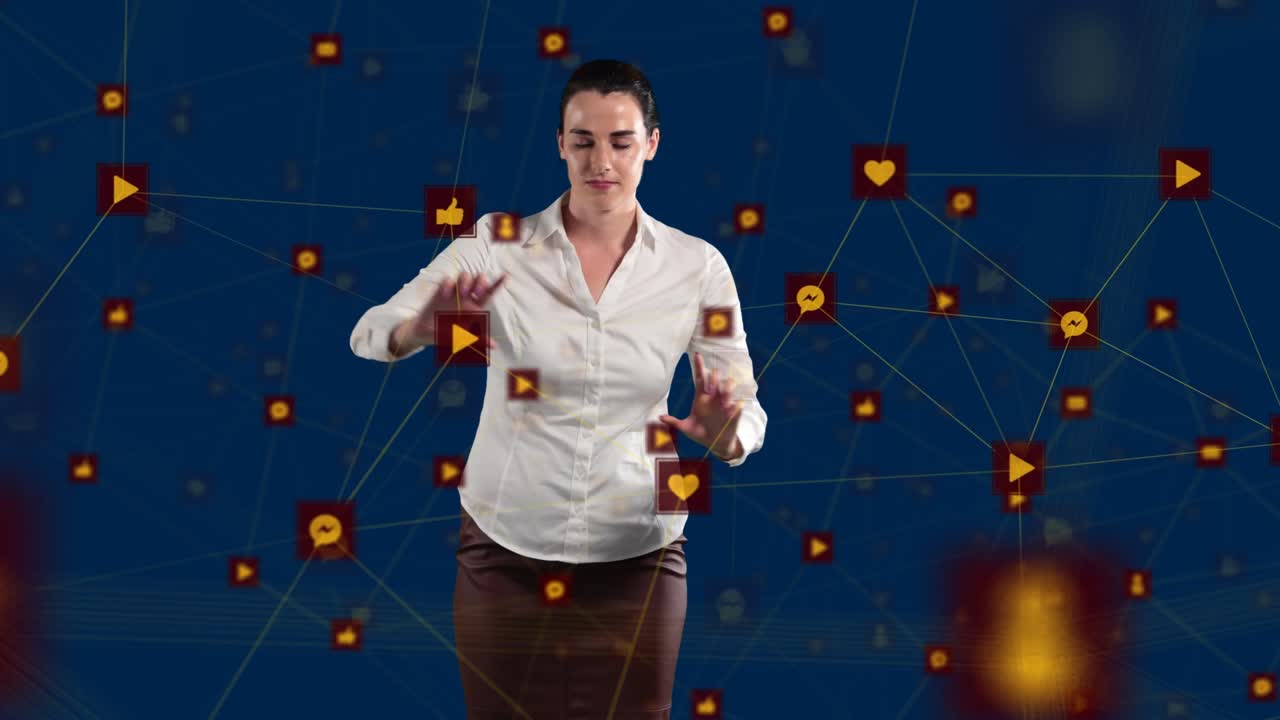 Animazione di reti di connessione con icone su una donna d'affari caucasica