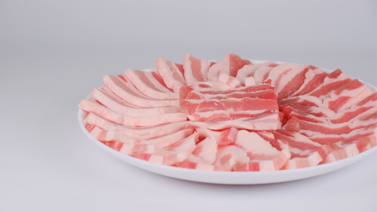 돼지고기 갈비 큰 접시 둥근, 비디오 클립