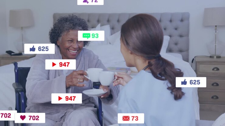 Animation af notifikationer fra sociale medier over ældre kvinde og omsorgsperson, der deler te.