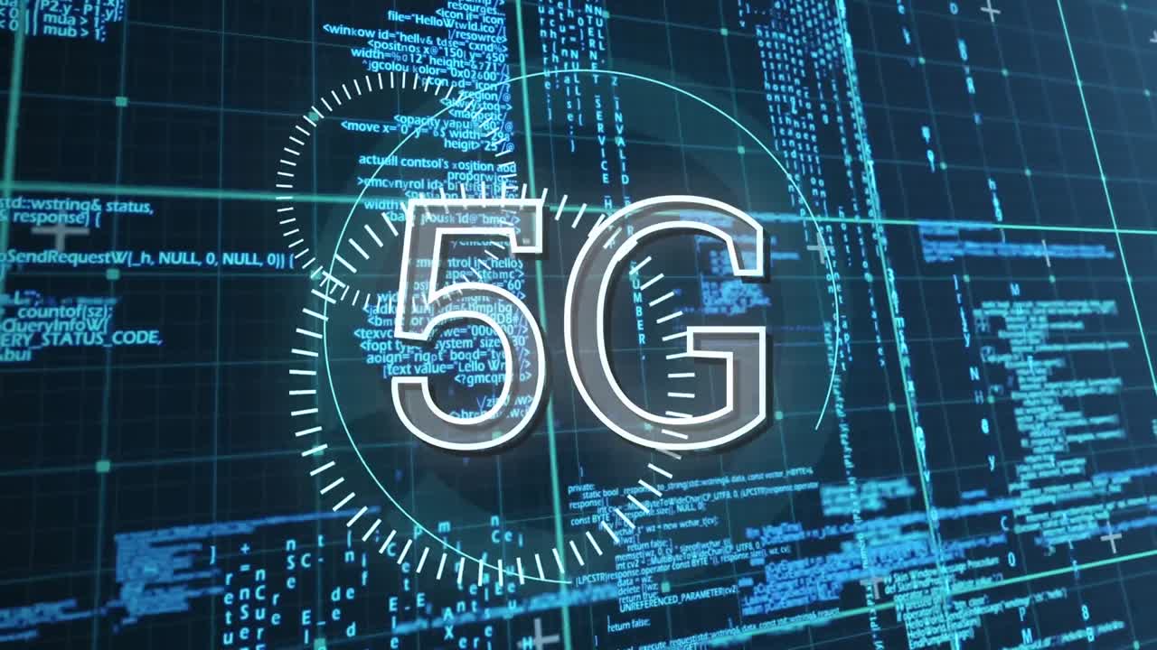 5g scritto nel mezzo di circoli futuristici e codici di programmazione
