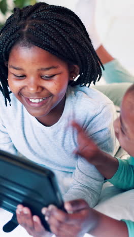 Niños,-Tableta-Y-Cama-Para-Juegos-Felices