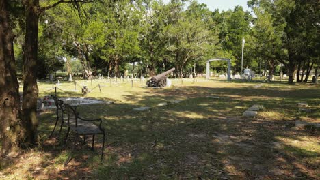 Aerial-view-of-Confederate-cemetery-in-Point-Clear,-Alabama