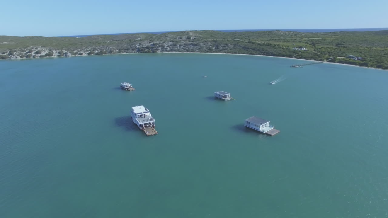 바다는 당신을 집처럼 느끼게 할 수 있습니다.