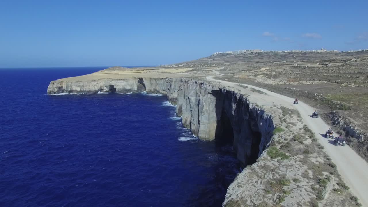 quad en vista de drone malta