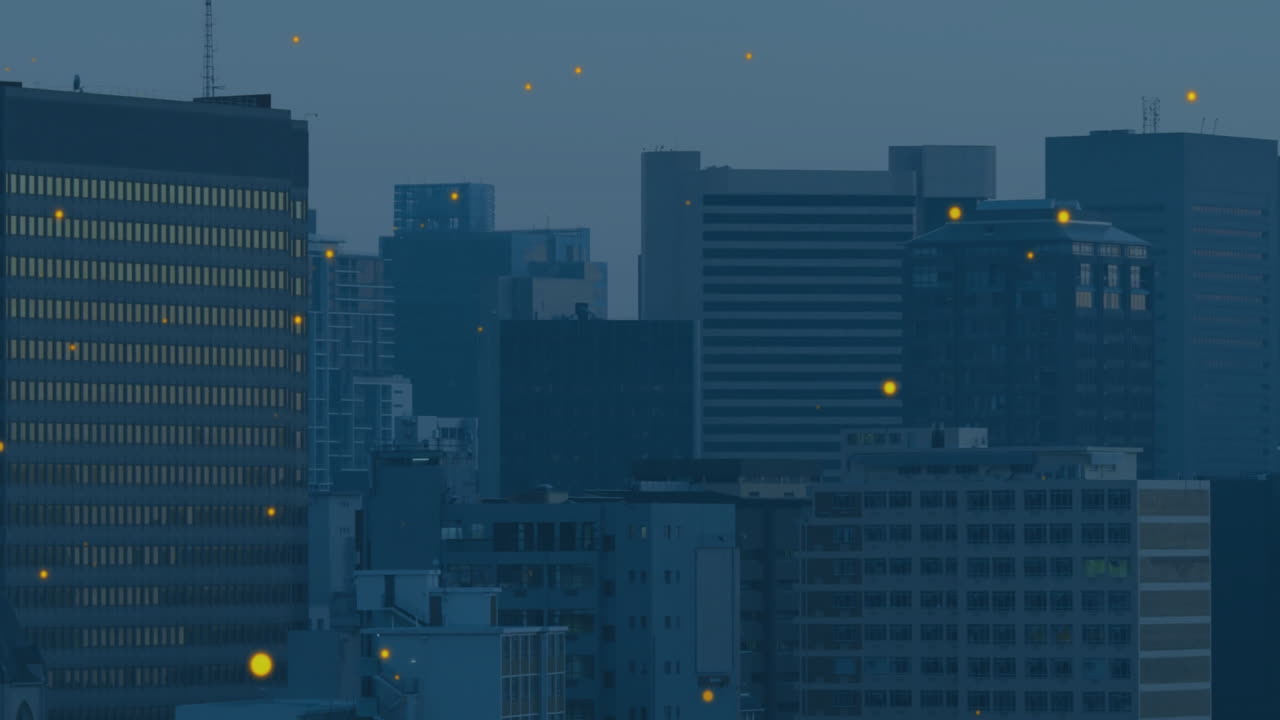 Luces brillantes flotando en el aire, horizonte de la ciudad y animación al anochecer